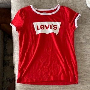 Levi’s girls tee! XL! Nothing wrong!